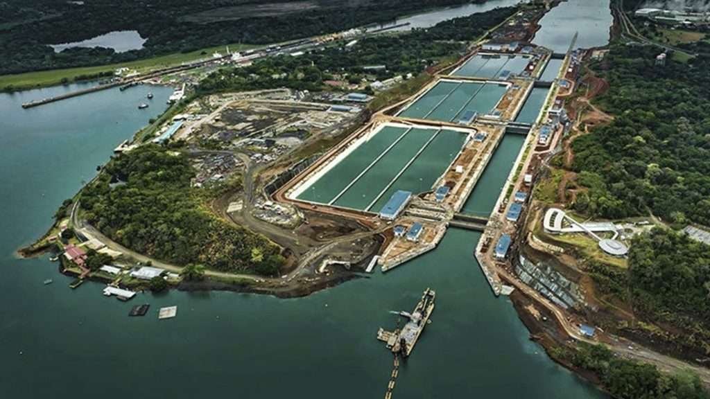 ¿Donald Trump planea tomar el Canal de Panamá con tropas militares?