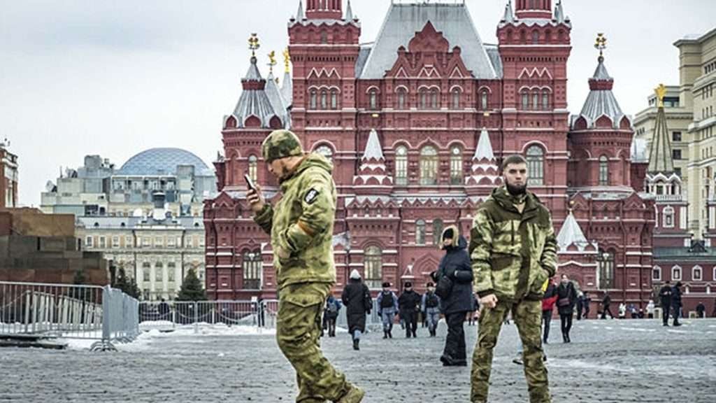 Ucrania lanza el mayor ataque con drones contra Rusia