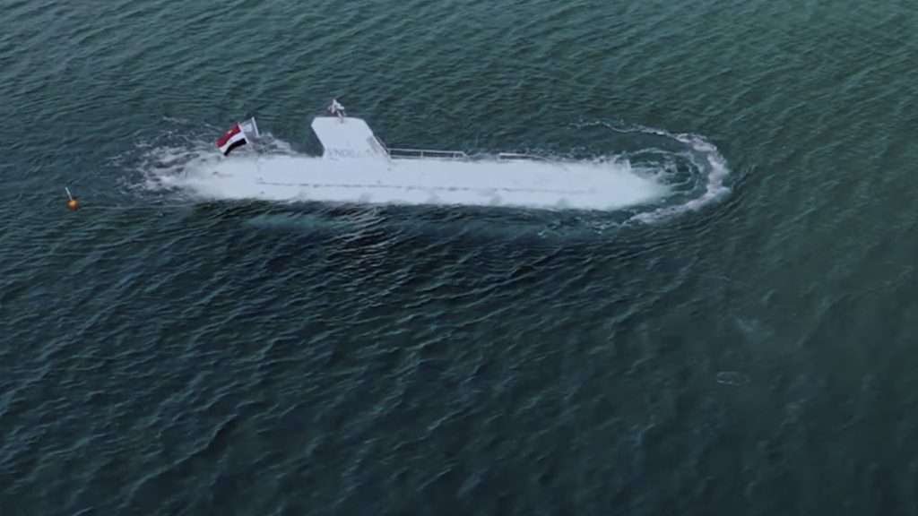 Se hunde submarino con 45 turistas a bordo en el mar Rojo