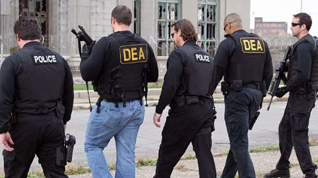 La DEA arresta a más de 100 migrantes en Colorado