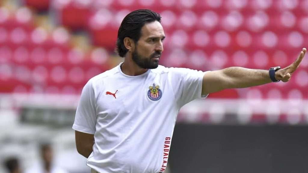 ¡Es oficial! Chivas confirma salida de Gerardo Espinoza