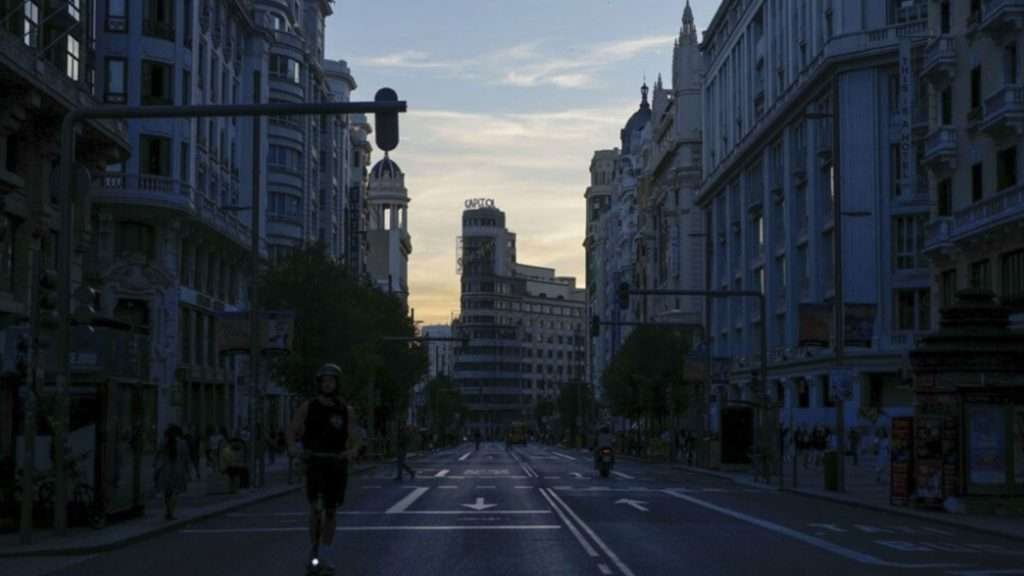España descarta ciberataque tras apagón histórico