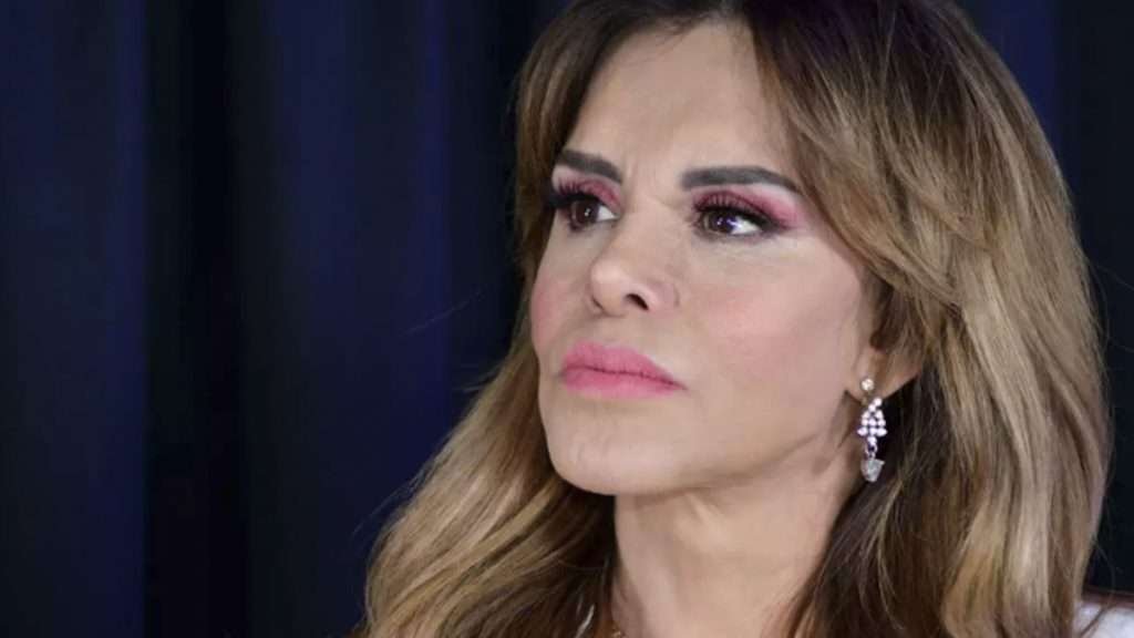 Reportan hospitalización de emergencia de Lucía Méndez