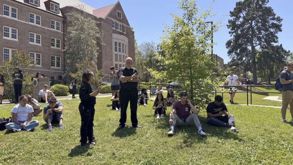 Tiroteo en universidad de Florida: Detienen a sospechoso