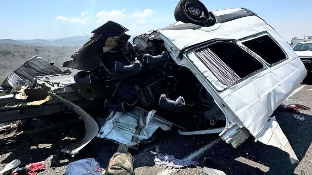 Accidente múltiple en Puebla cobra 21 vidas
