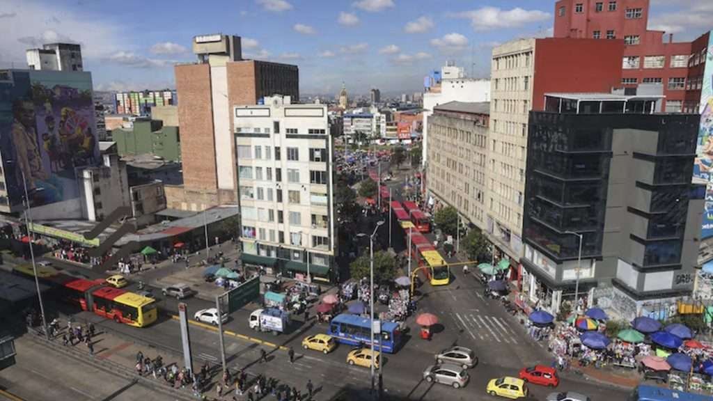 17 atentados y 3 carros bomba sacuden el suroeste de Colombia