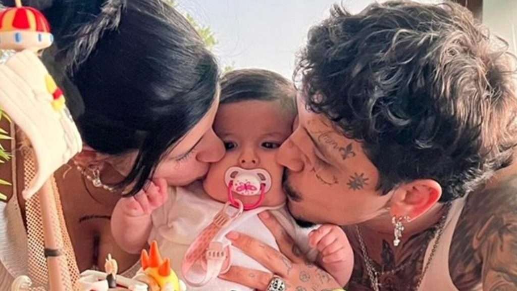 ¿Cazzu lanza indirecta en el Día del Padre para Nodal?
