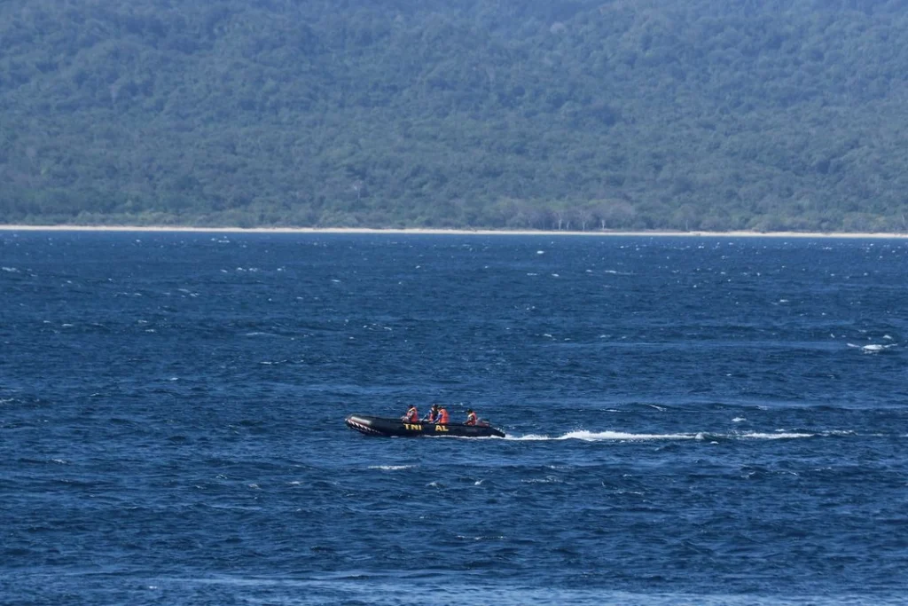 Tragedia en Indonesia: Seis muertos tras el hundimiento de ferry
