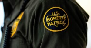 Suplantación de agente fronterizo