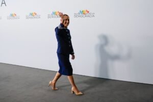 Claudia Sheinbaum cumbre Barcelona