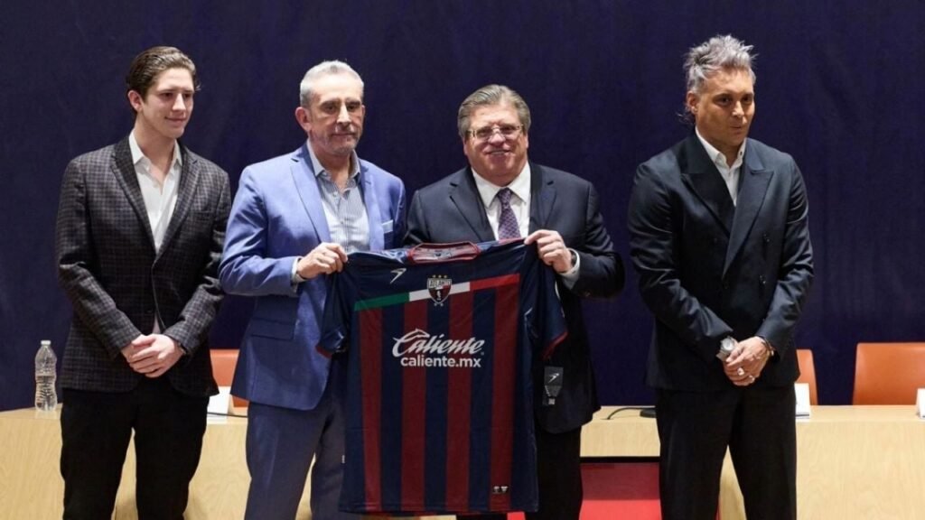 Miguel Herrera Atlante