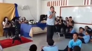 Profesor muere festival escolar Colombia