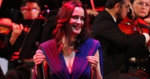 Julieta Venegas La niña futbolista