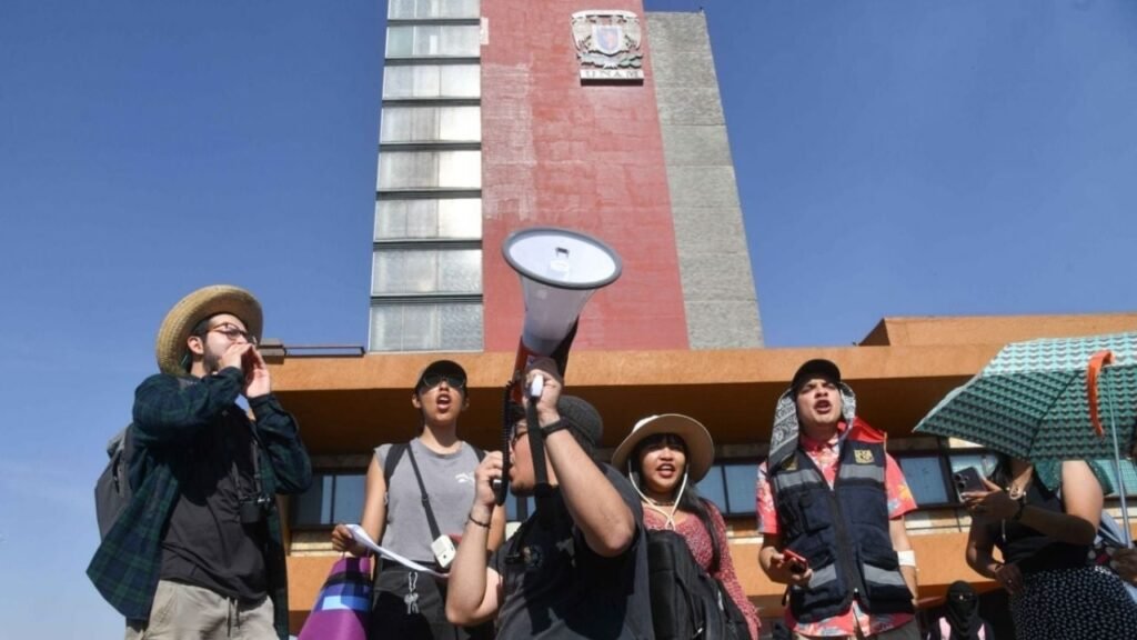 UNAM examen irregular