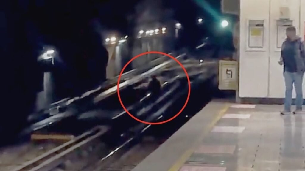 niño fantasma Metro Balderas IA