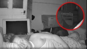 Actividad paranormal en cámara