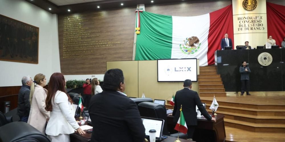 APERTURA 15 at 2.19.47 PM (1)
