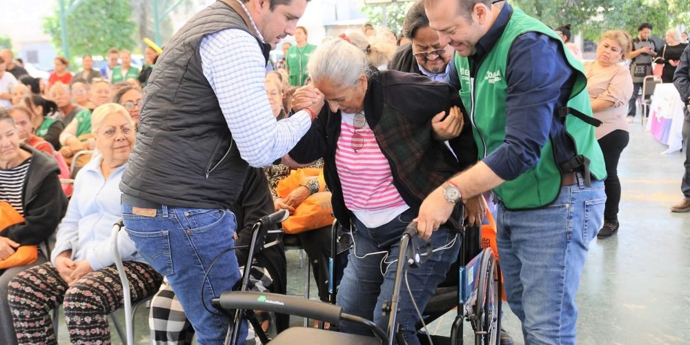 Brigada “El Alcalde y su equipo en tu colonia hacemos más” llega a la colonia Lázaro Cárdenas