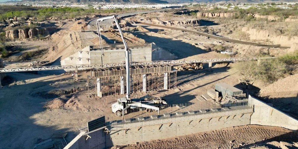 CON MEJORES VIALIDADES, MEJORAMOS LA CONECTIVIDAD DE COAHUILA MANOLO