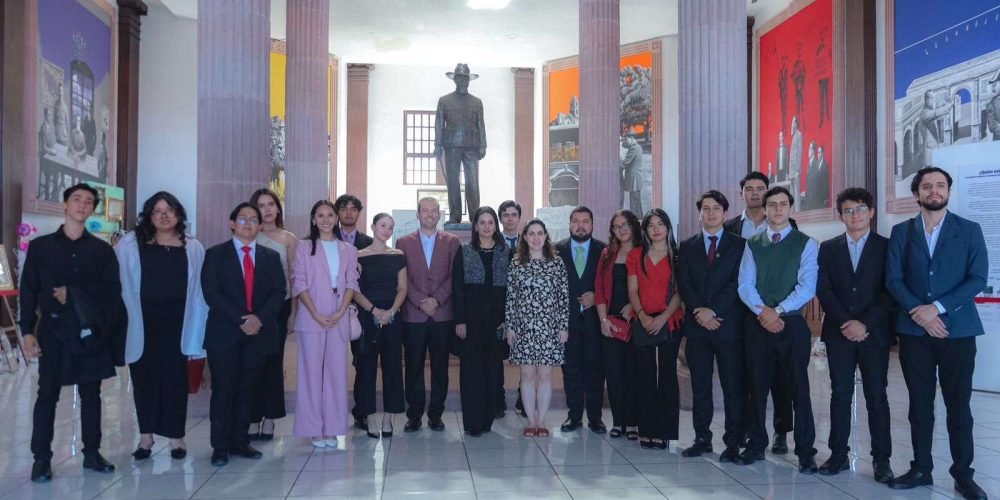 Cabildo Juvenil 2025 de Torreón participó en el Congreso del Estado de Coahuila