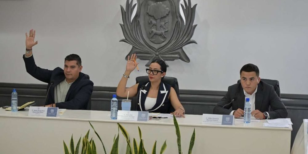 Cabildo gomezpalatino aprueba de manera unánime el nombramiento de los titulares de Sideapa y el DIF