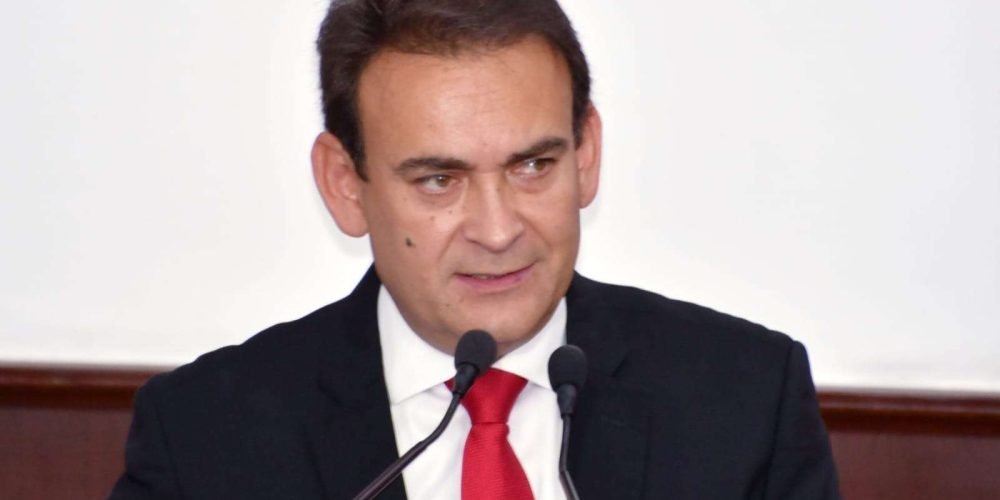 Campañas de información para prevenir fraudes inmobiliarios solicita Álvaro Moreira
