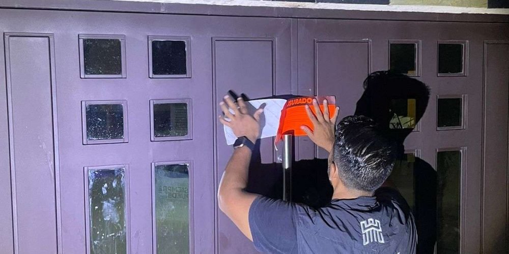 Clausuran fiesta clandestina con menores alcoholizados que participaron en una riña