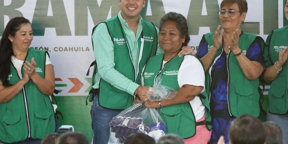 Con el programa de leche y huevo beneficiamos a miles de familias en Coahuila Manolo