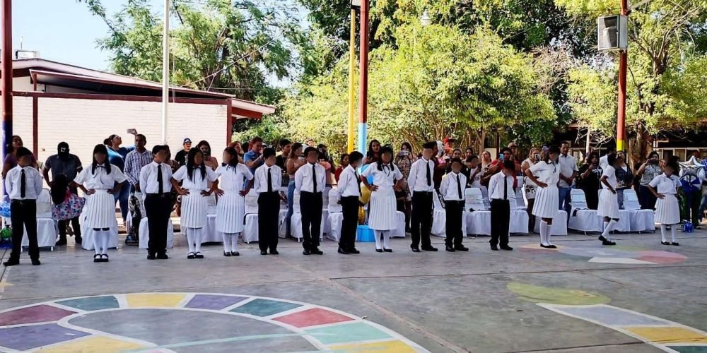 Concluyen sus estudios de educación primaria 12 niños del Internado Francisco Zarco