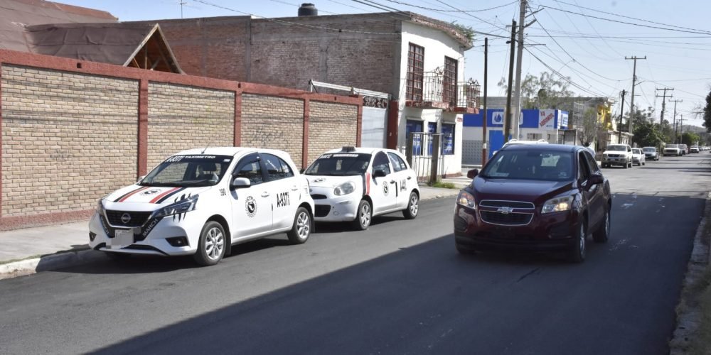 Concluyen trabajos de pavimentación en la Calzada Las Cruces