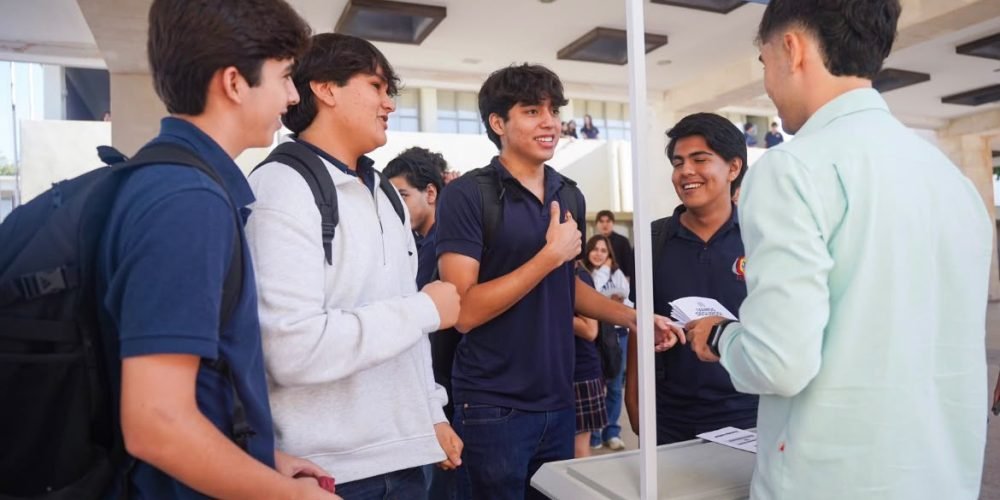 Continúa promoción para trámite de Cartilla Militar en escuelas