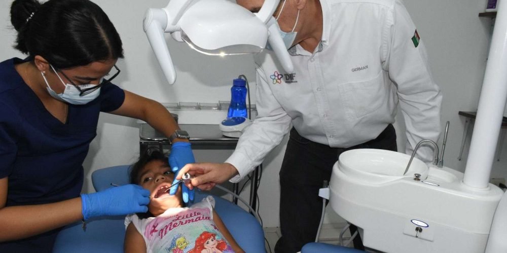 DIF Gómez Palacio ofrece atención dental gratuita a población vulnerable