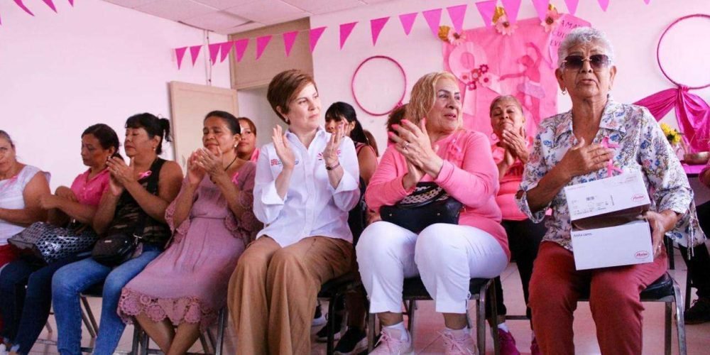 DIF Torreón brinda plática sobre la importancia de la salud emocional a mujeres