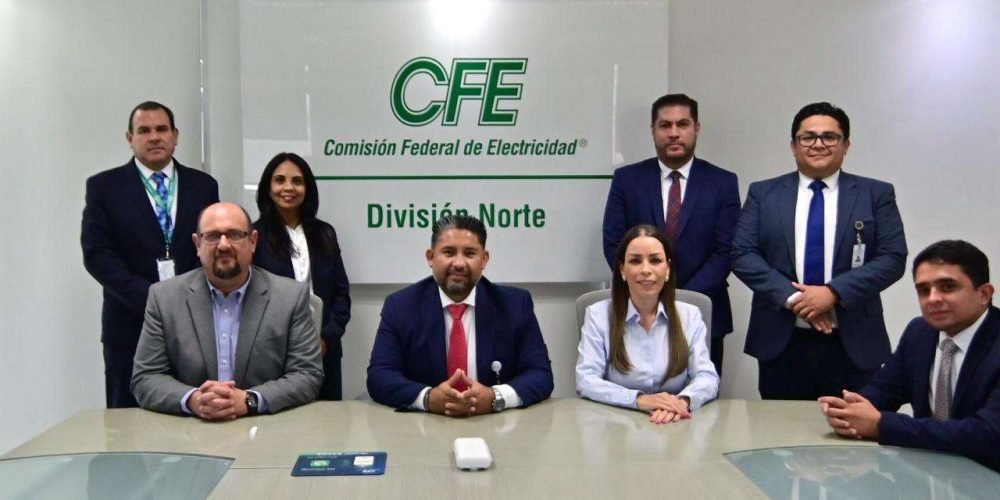 DIPUTADA VERÓNICA MARTÍNEZ SE REÚNE CON EL SUPERINTENDENTE
