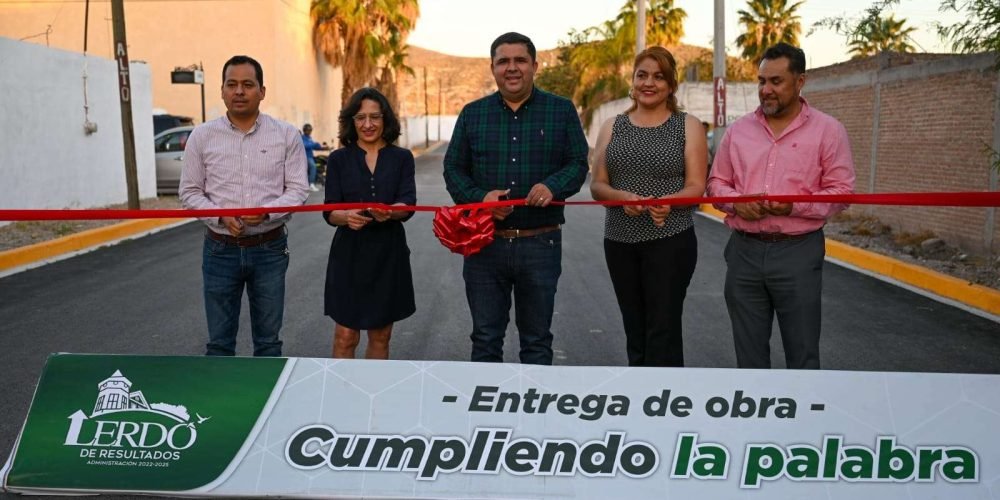 ENTREGA HOMERO MARTÍNEZ PAVIMENTACIÓN EN VILLA JARDÍN