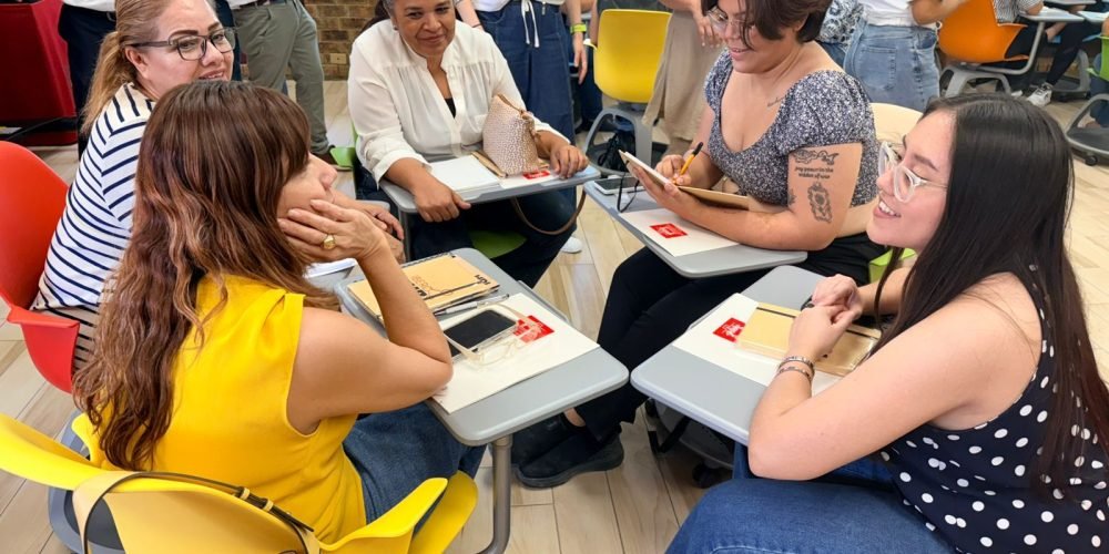 Emprendedoras adquieren conocimientos para el crecimiento de sus negocios