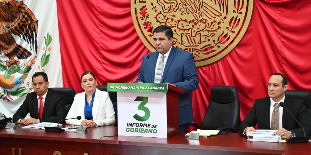 Entrega Homero Martíenz glosa del 3er Informe de Resultados 2022 - 2025 en sesión solemne