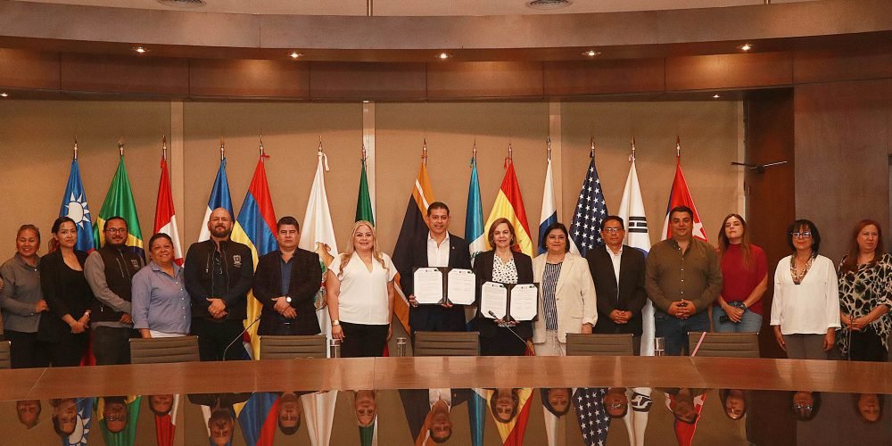 Firma de Convenio UAdeC y la SEMA 10