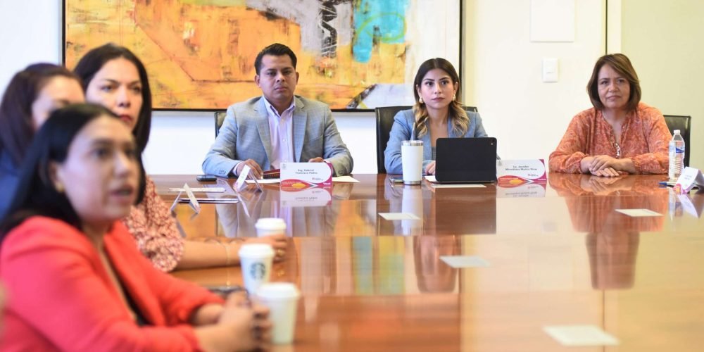 Fortalecen apoyo integral a las mujeres con más de mil servicios en el último trimestre