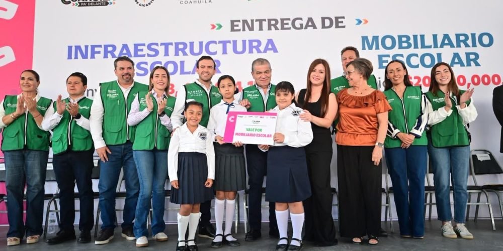 Fortalecen planteles educativos de Torreón con obras de infraestructura y mobiliario