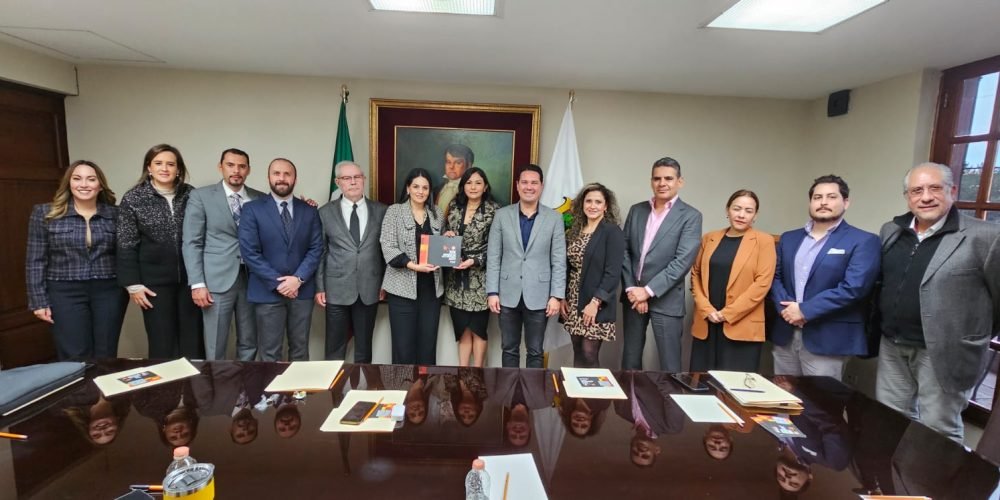 Foto. Recibe Congreso Informe del ICAI