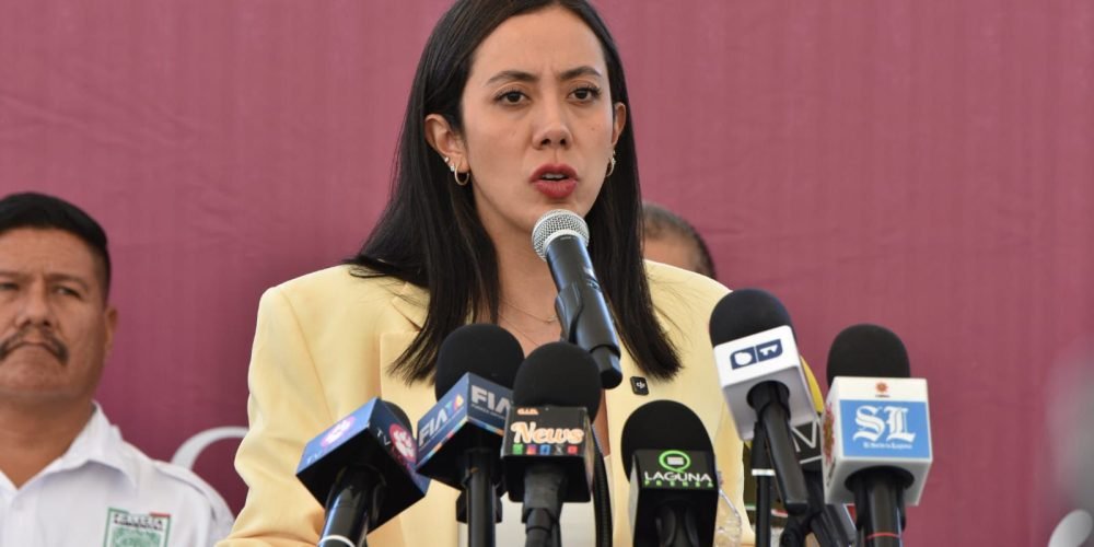 Gómez Palacio festejará a las mamás con La Firma en el Palenque