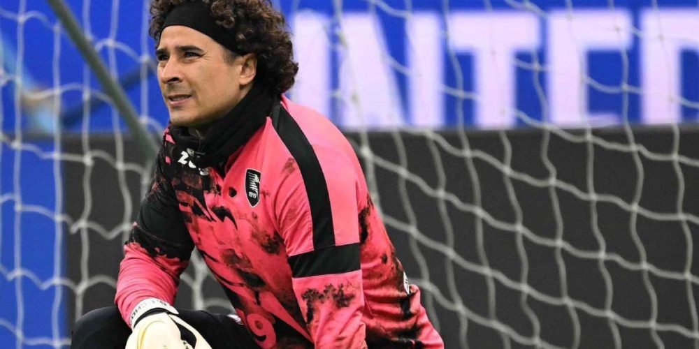 Guillermo-Ochoa-rumores-futuro-julio2024