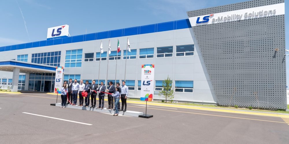 Inaugura Gobernador Esteban nueva planta LS- E Mobility Solutions