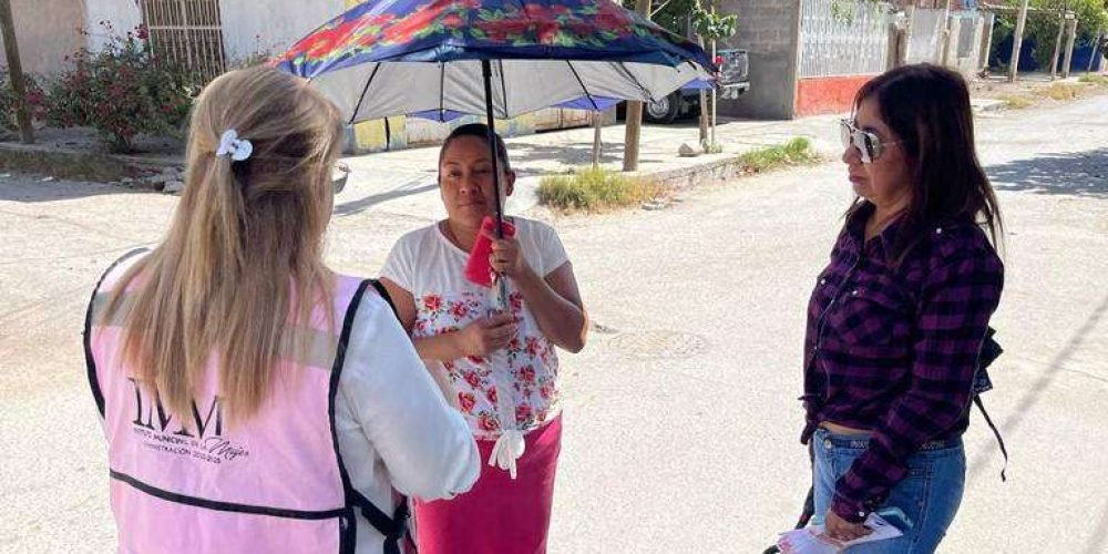 Instituto Municipal de la Mujer acerca sus servicios en colonias de Lerdo