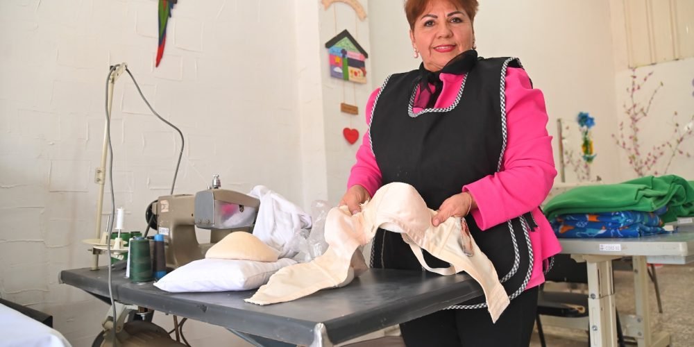 Invita Ayuntamiento de Gómez Palacio a taller de elaboración de prótesis mamarias gratuitas