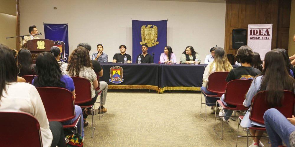 Jóvenes de Éxito en el IDEA _12