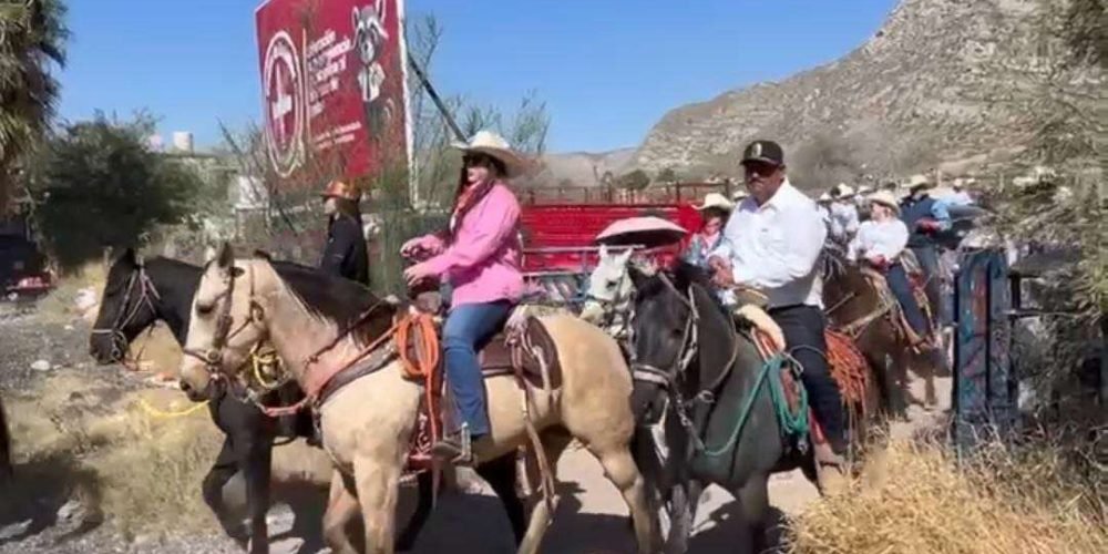 Lerdo es sede de Cabalgata Rosa en la lucha contra el cáncer de mama