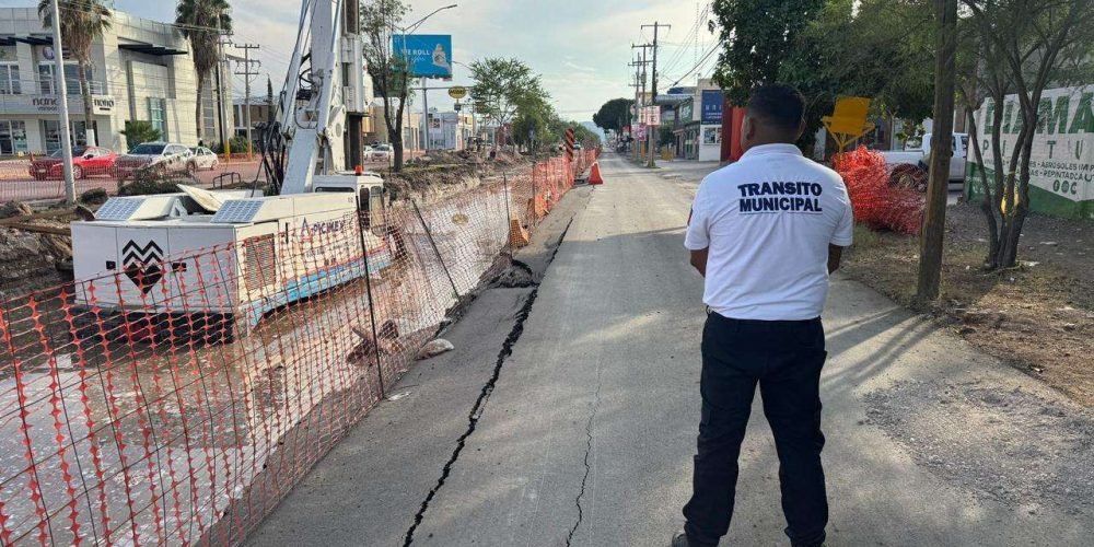 Lluvias ocasionan deslaves en la construcción del  Sistema Vial Abastos - Independencia