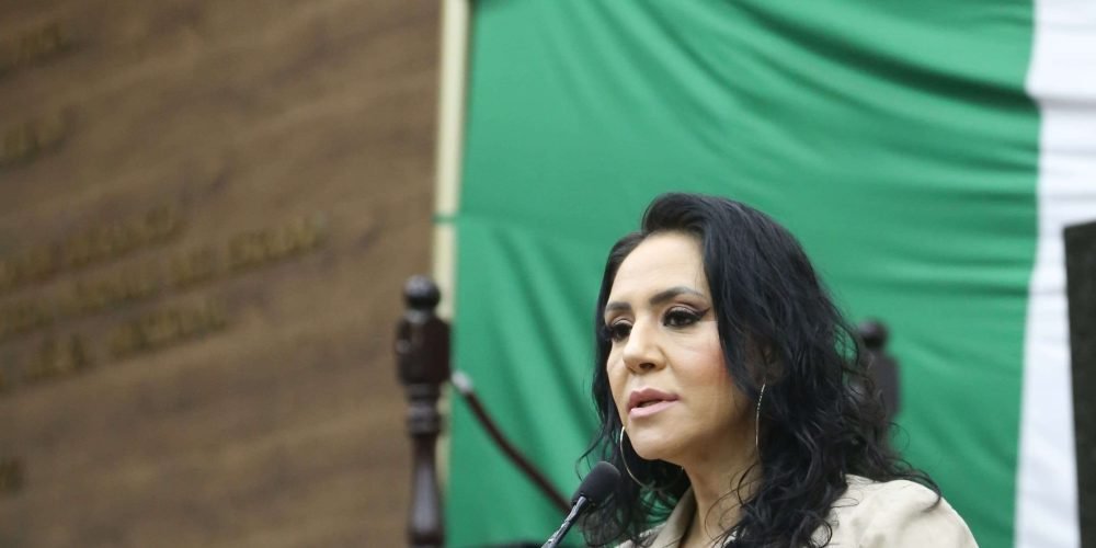 MAYRA -05-13 at 1.02.12 PM